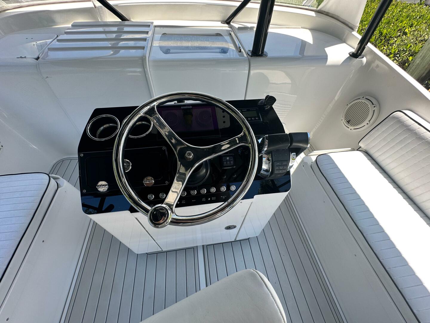2000 Luhrs Tournament 320 Open - Image 7