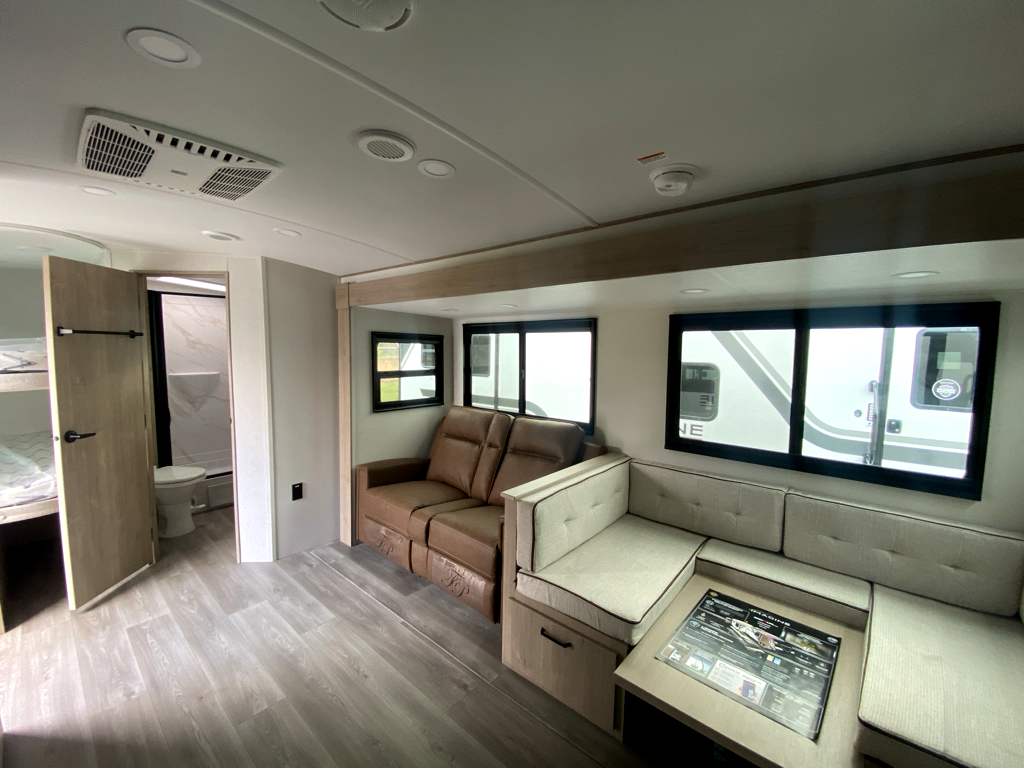 2026 GRAND DESIGN IMAGINE 2800BH - Image 14