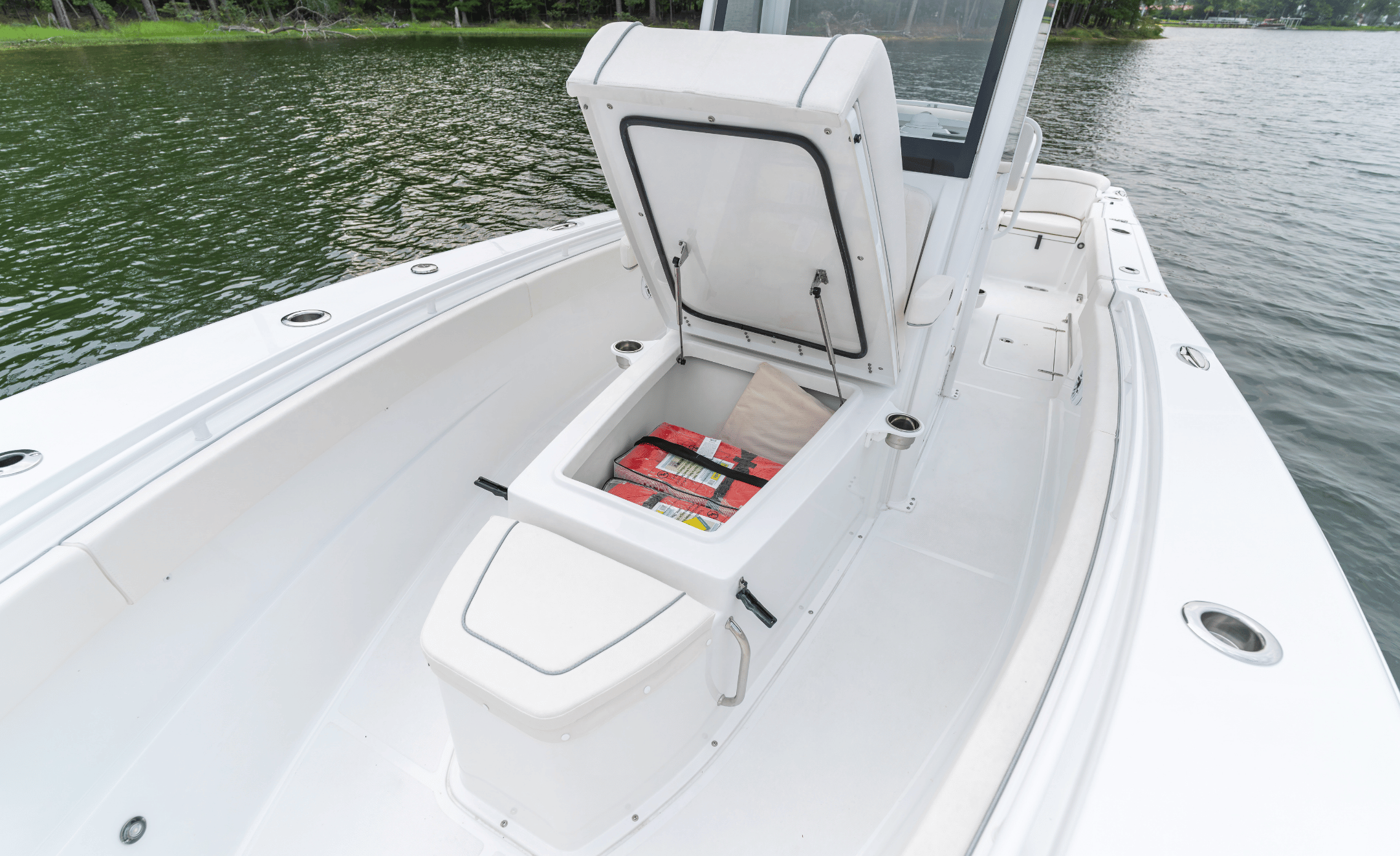 2027 SEA HUNT ULTRA 265SL - Image 12