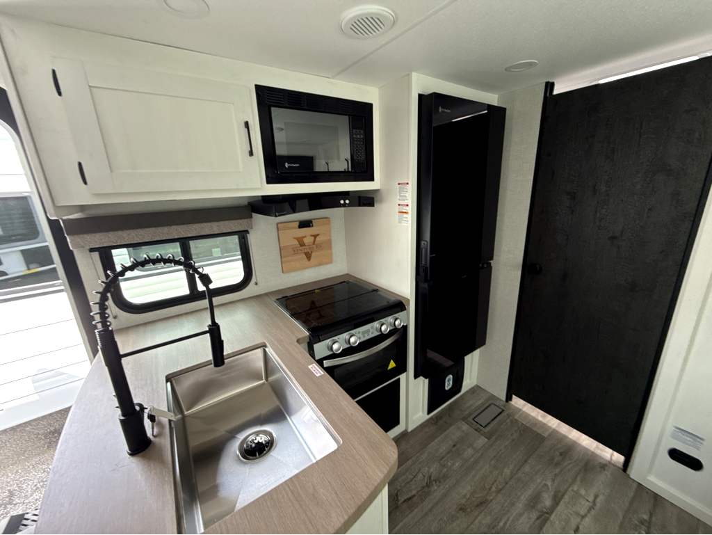 2026 VENTURE RV SIENNA 251VRB - Image 10