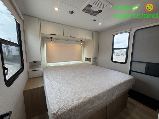 2026 Winnebago Thrive 24RKS - Image 14