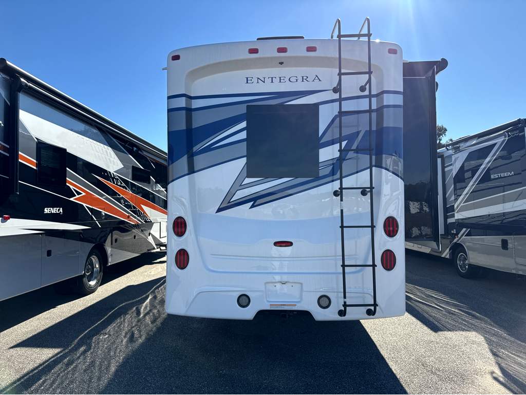 2026 ENTEGRA COACH VISION XL 34G - Image 5