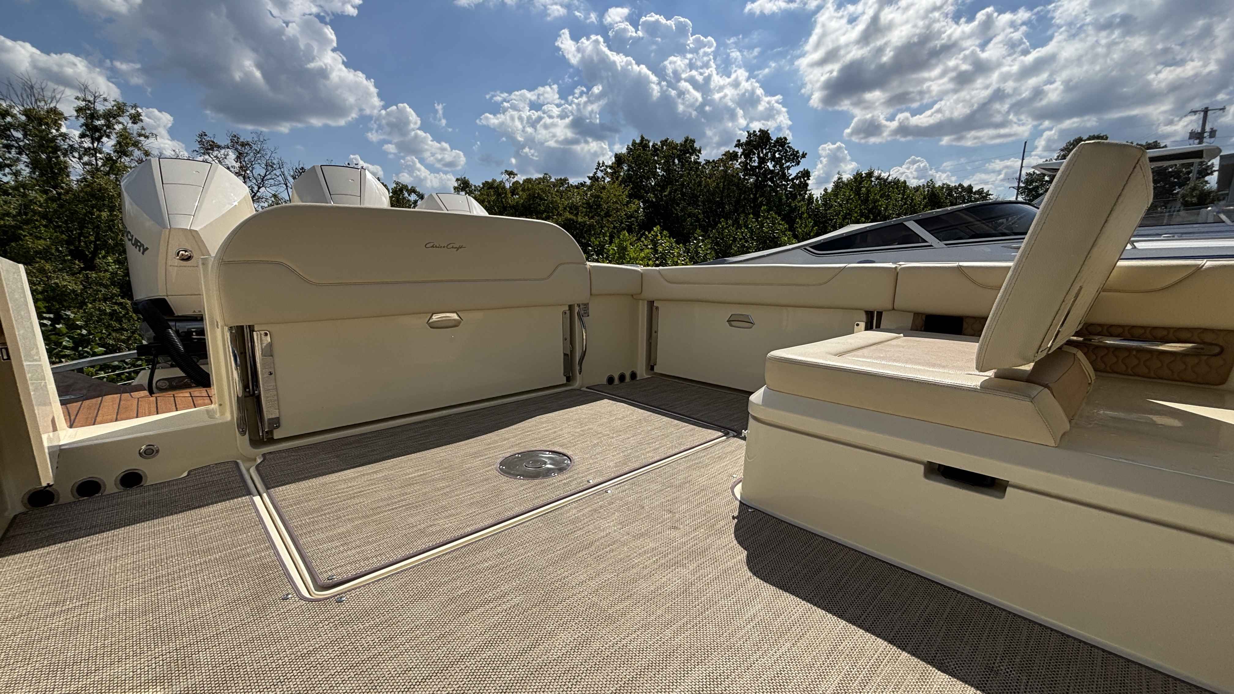 2021 Chris Craft 35 Calypso - Image 16