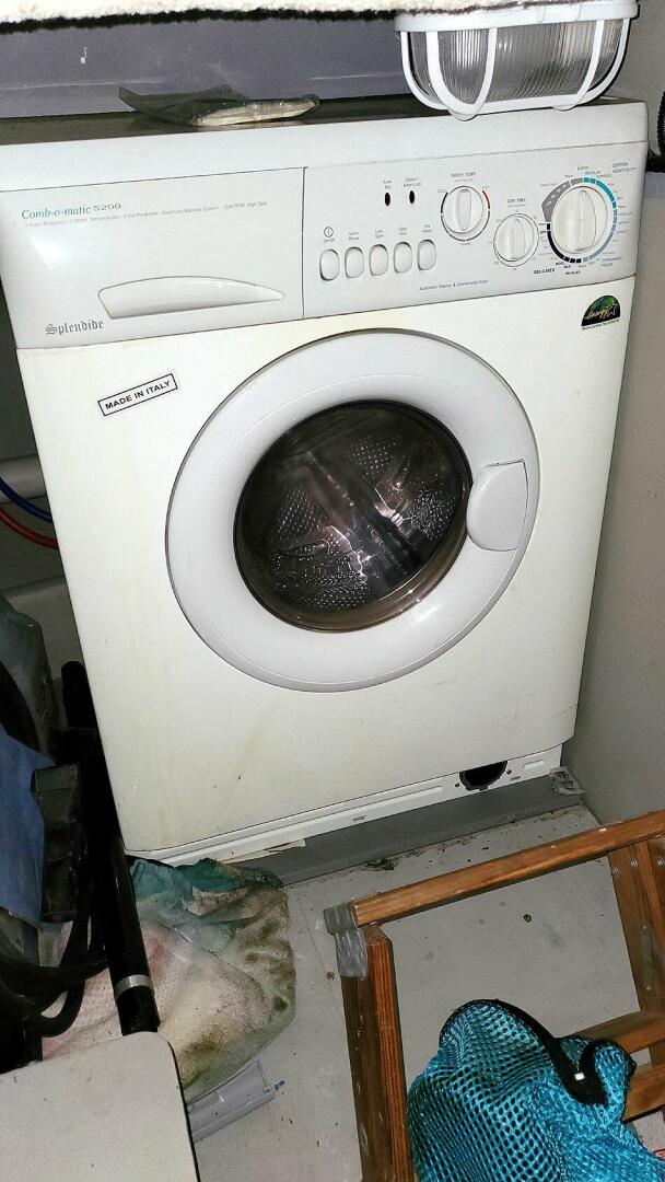 2004 Meridian 408 - Image 46