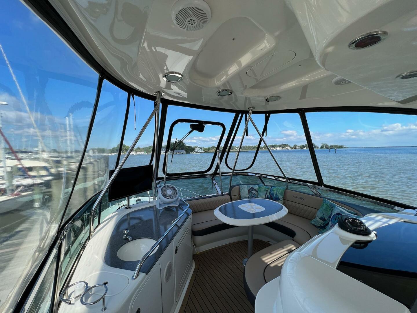 2005 Sea Ray 500 Sedan Bridge - Image 27