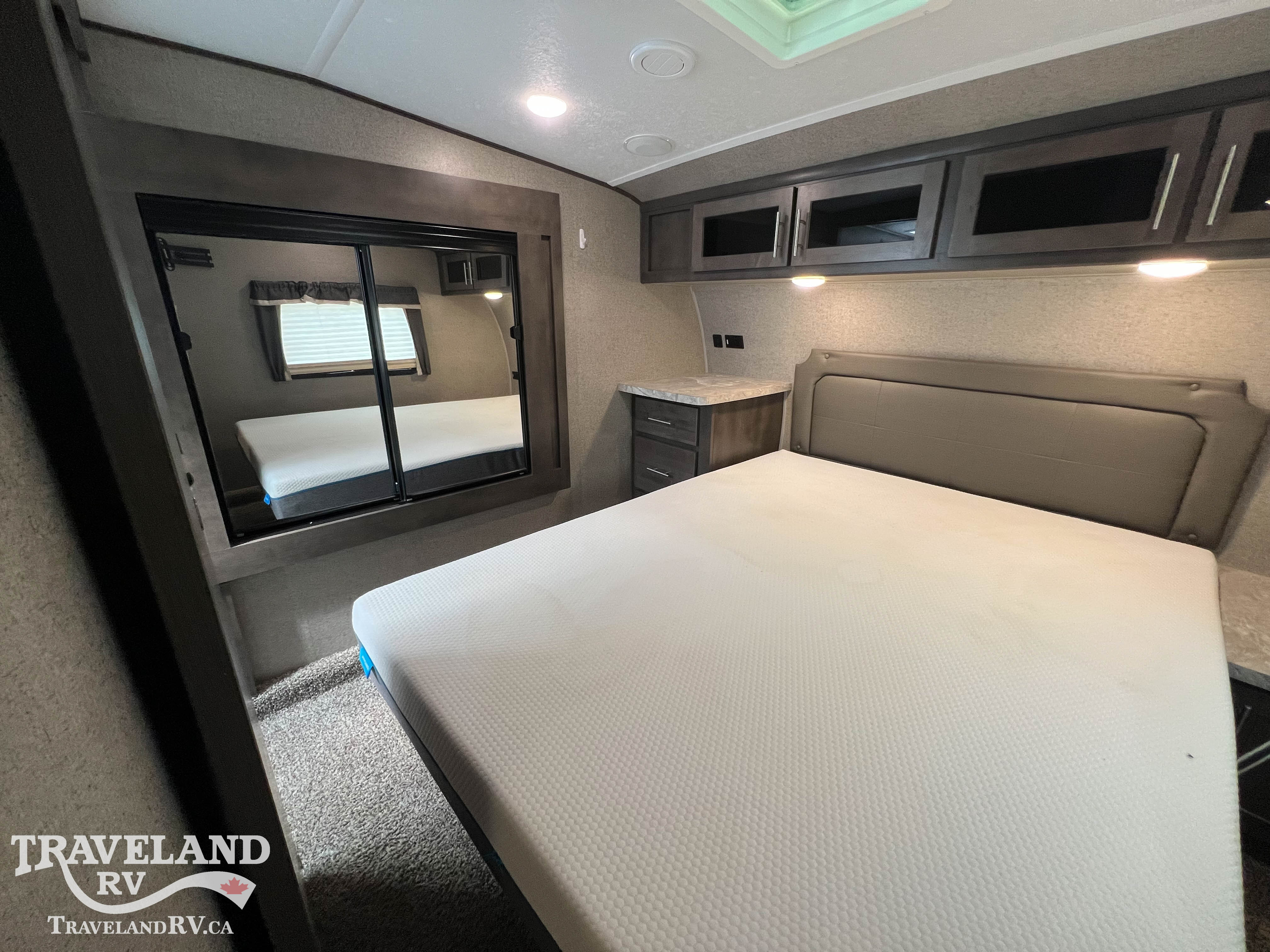 2020 Forest River Rockwood Signature Ultra Lite 2896MB - Image 26