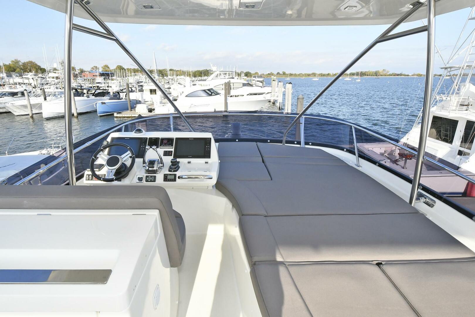2018 Prestige 560 Fly - Image 12