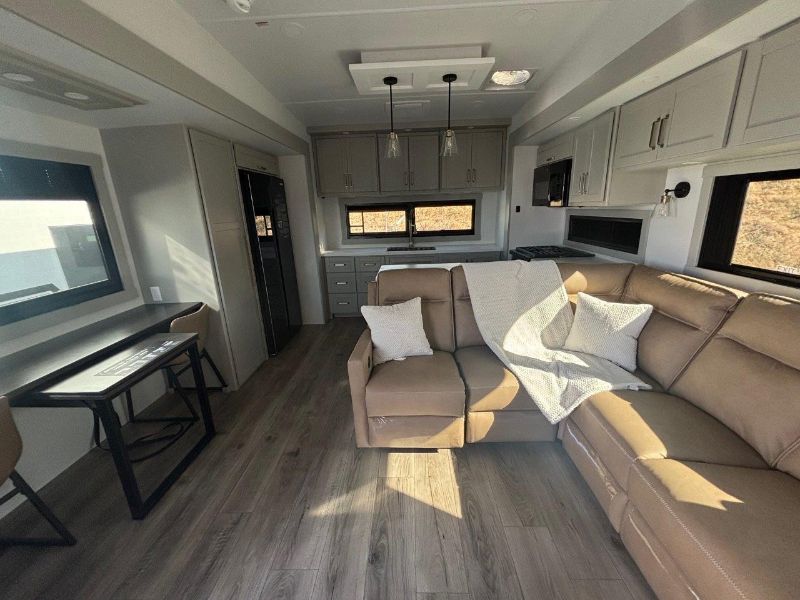 2026 Brinkley RV Model Z 3200 - Image 5