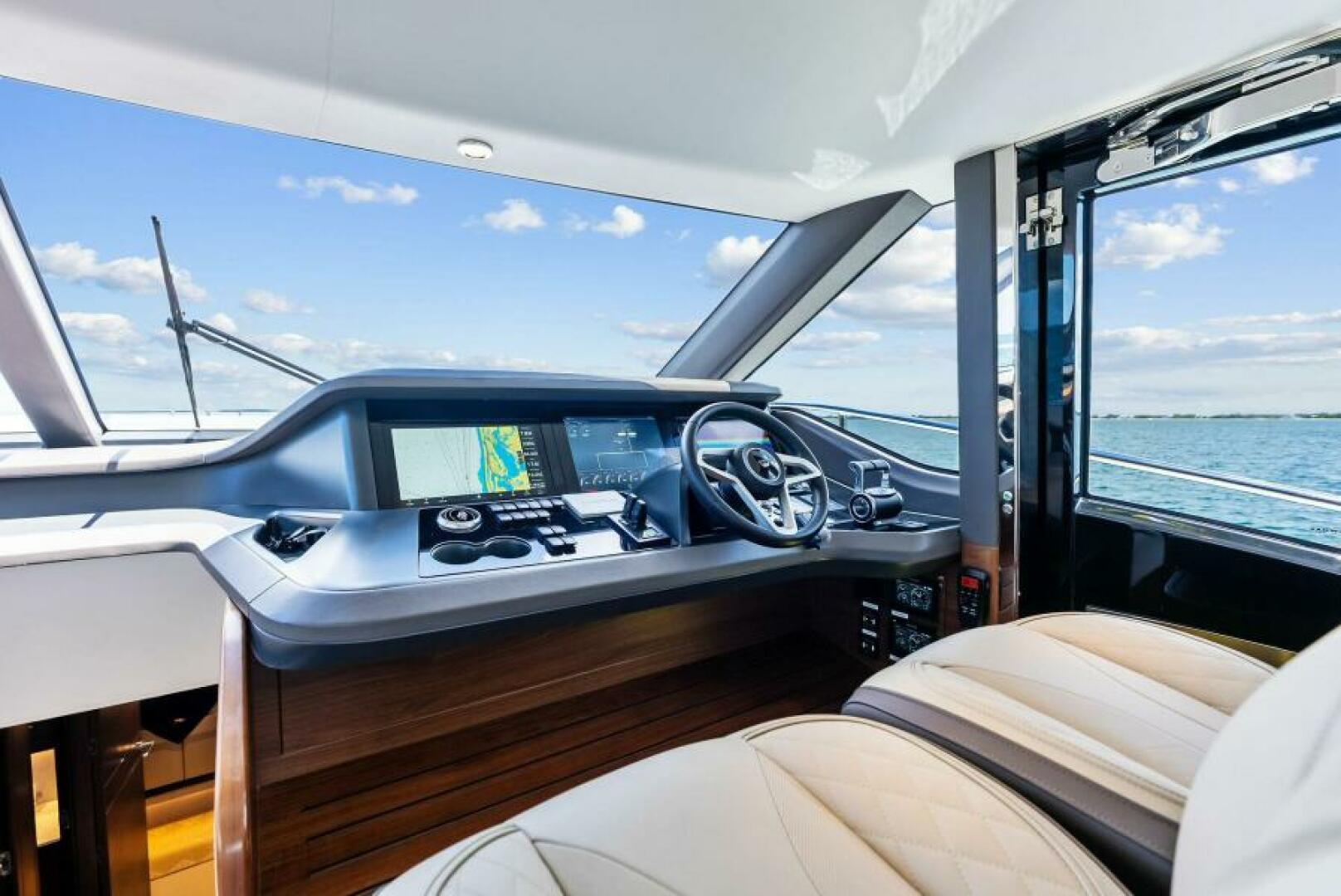 2024 Princess Y72 Motor Yacht - Image 18