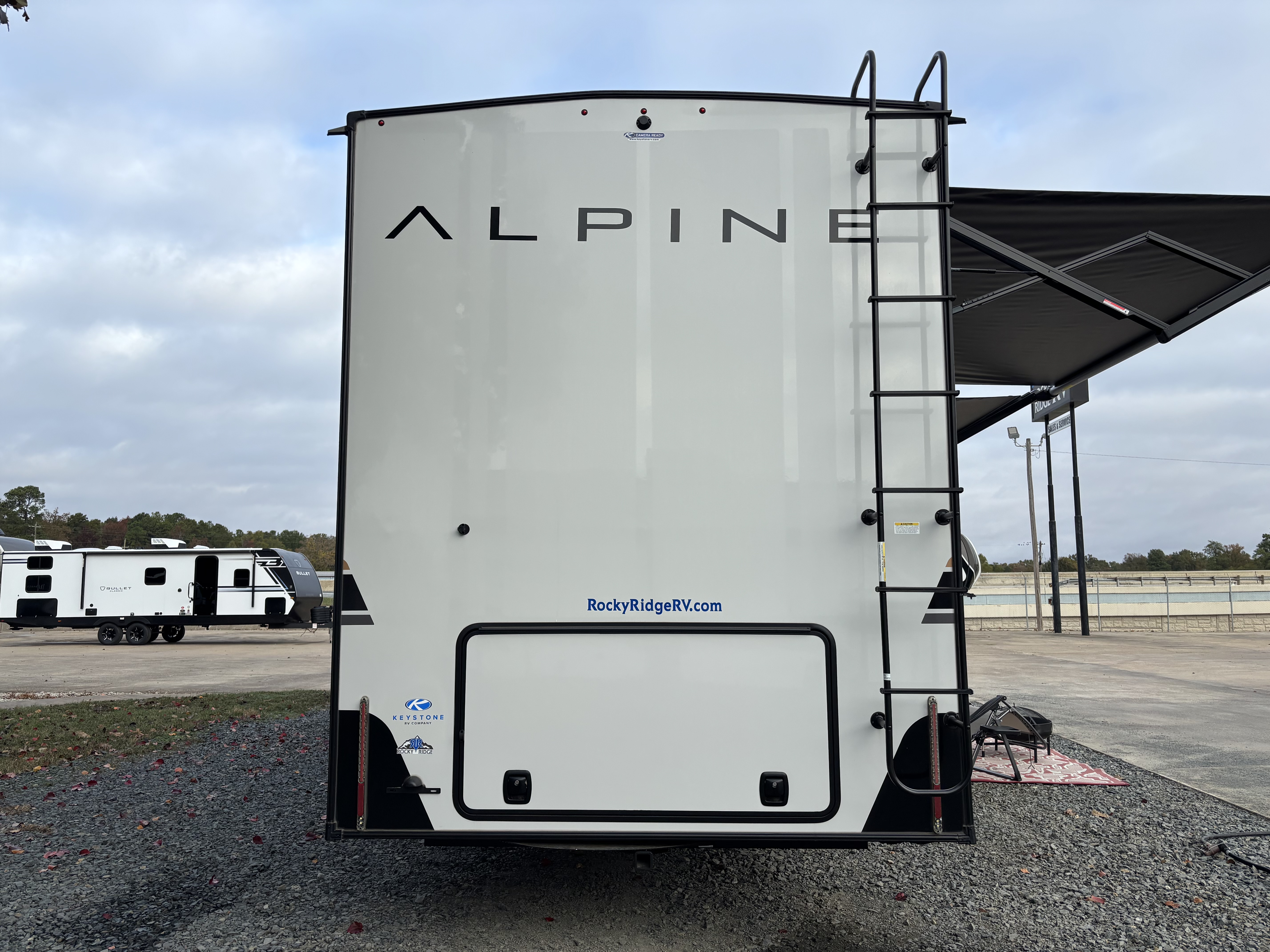 2025 Keystone Alpine 3700FL - Image 7