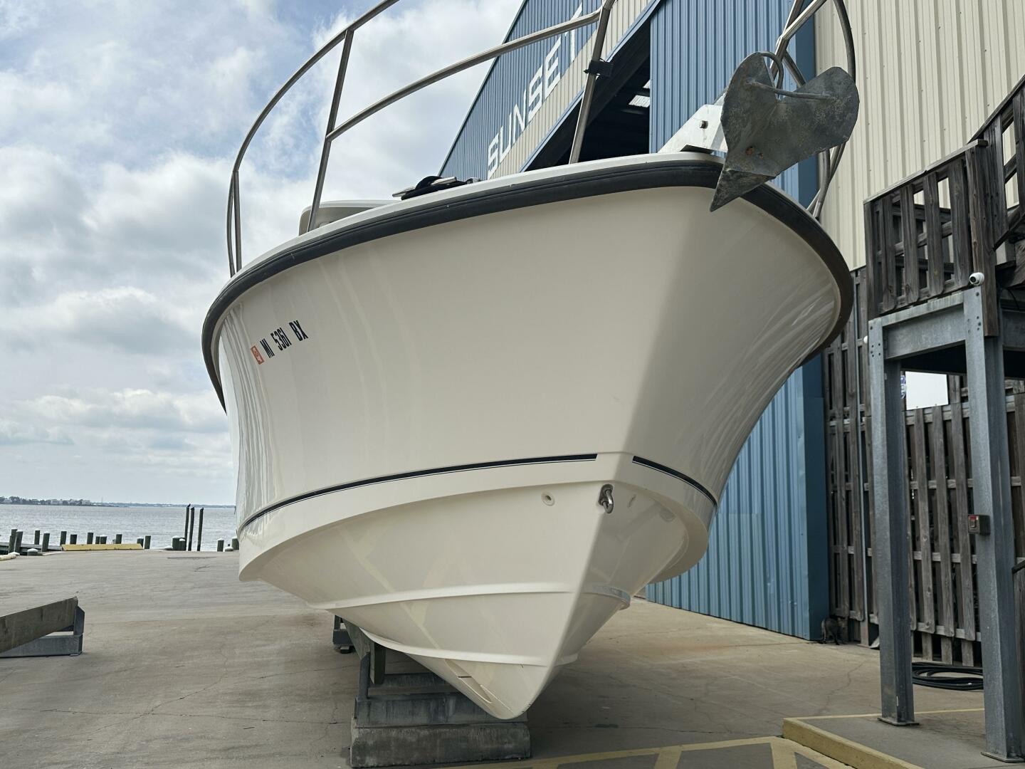 2016 Boston Whaler 315 Conquest - Image 5