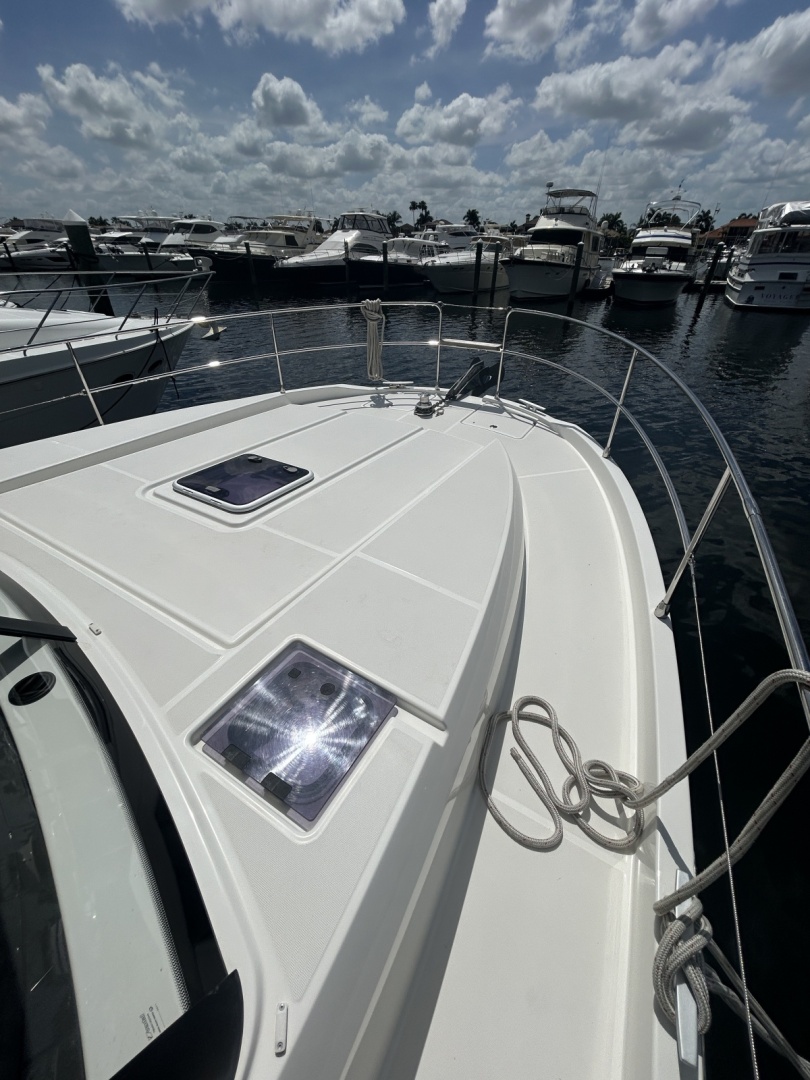 2022 Beneteau ST - Image 13