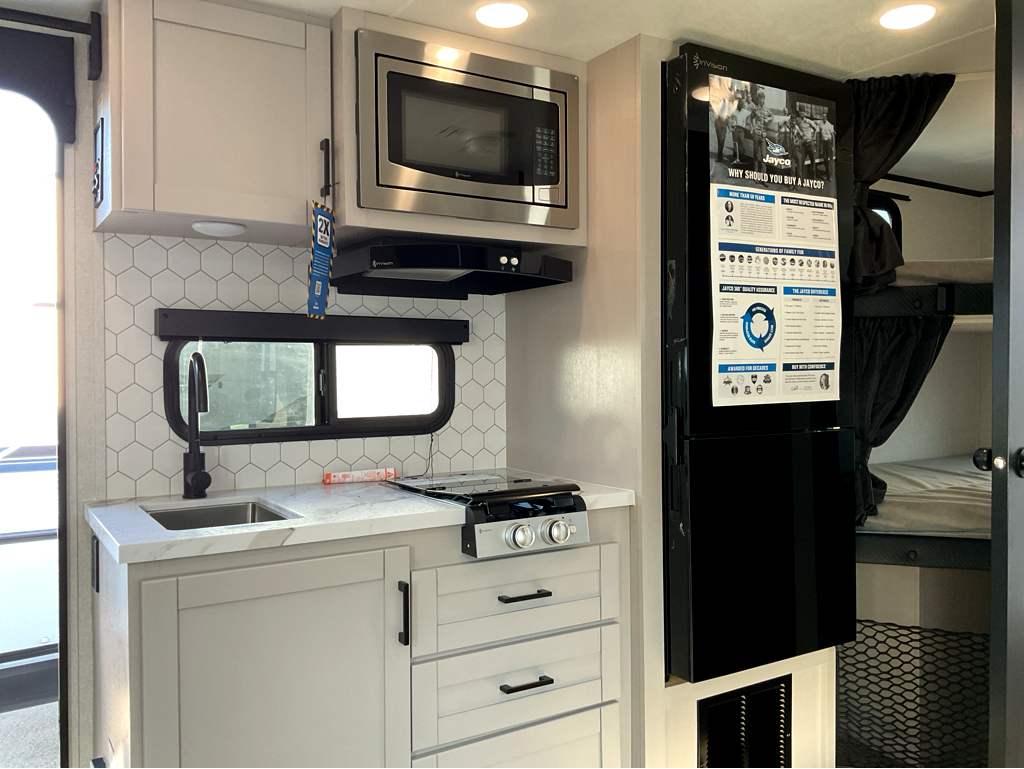 2026 JAYCO Jay Feather 19 MBS - Image 21