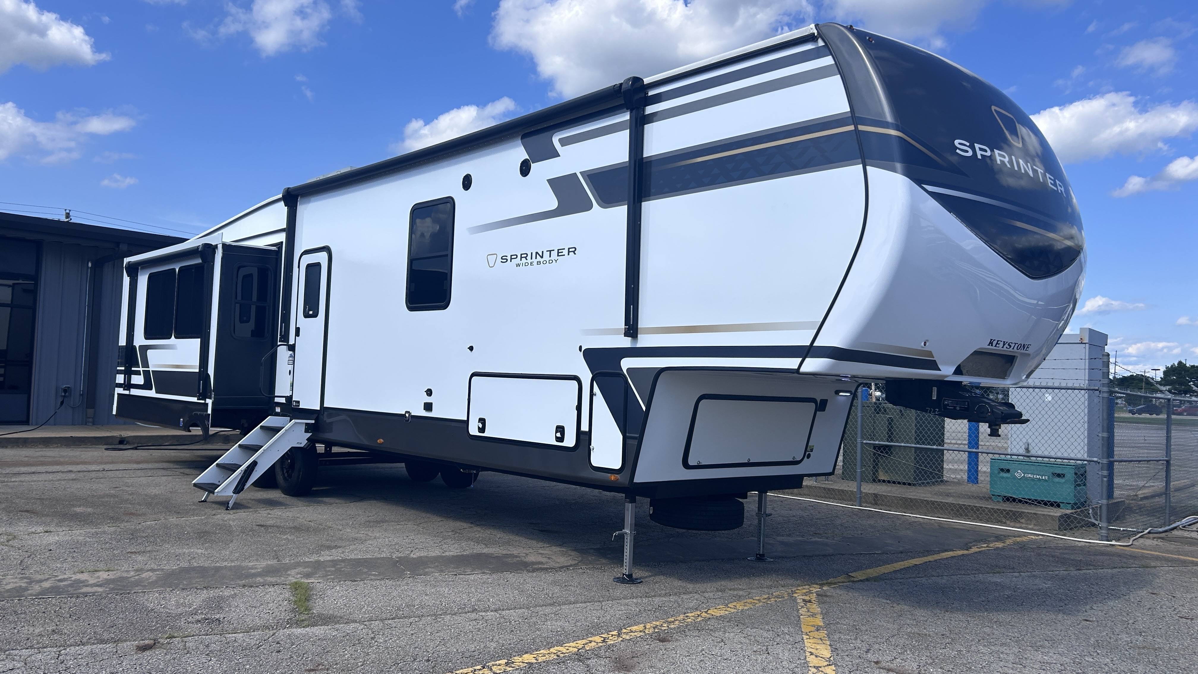 2026 Keystone Sprinter 3840LRK - Image 1