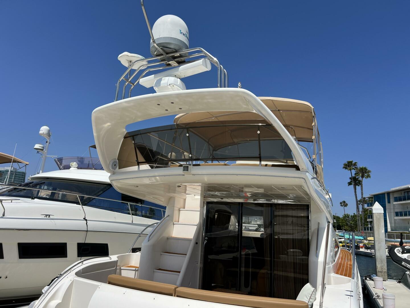 2000 Viking Princess 52 Flybridge - Image 12