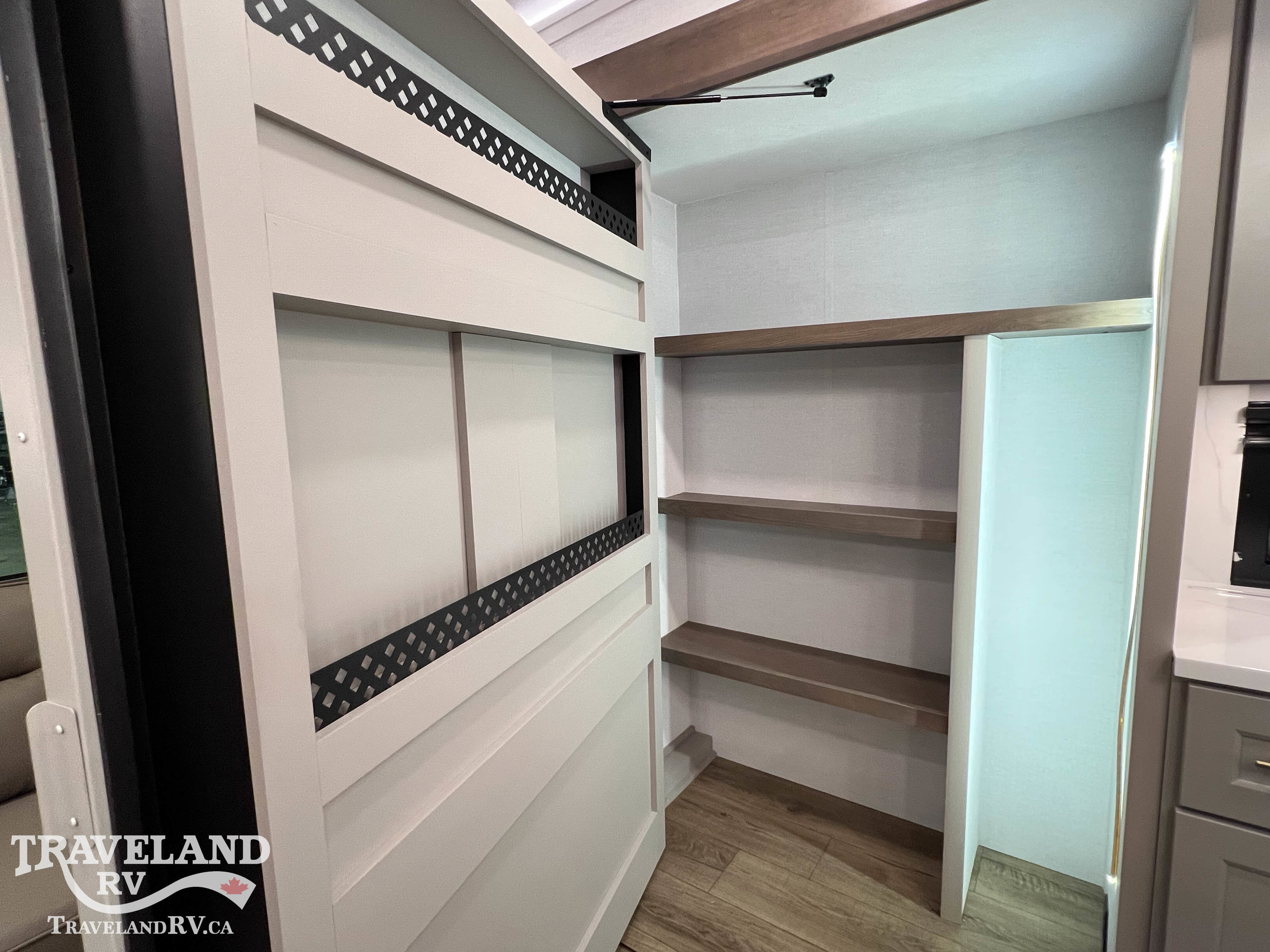 2026 Alliance RV Paradigm 310RL - Image 20