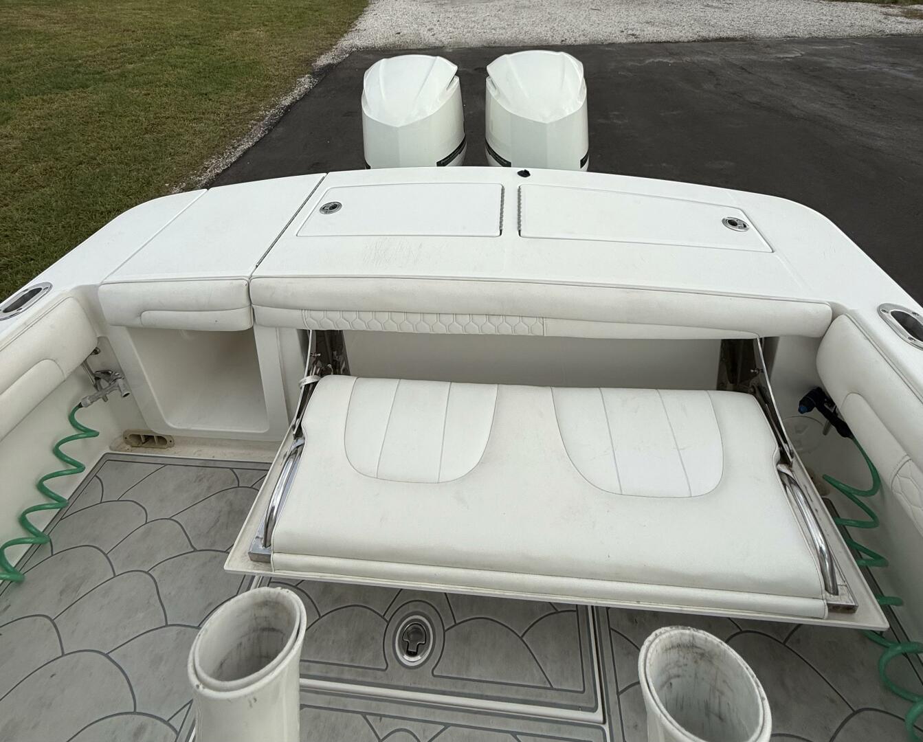 2017 Regulator 28 - Image 9