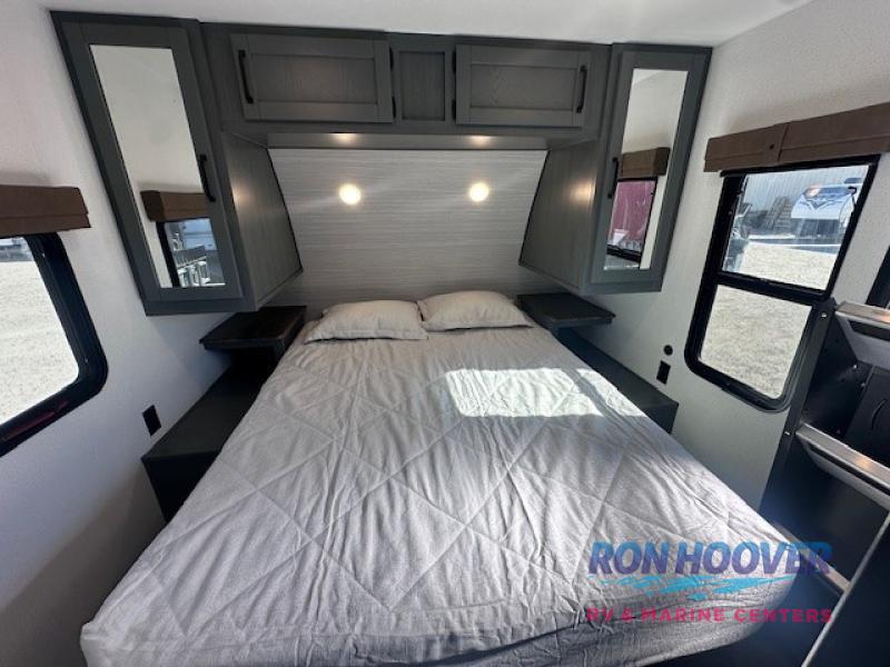 2026 PALOMINO 337BH - Image 8