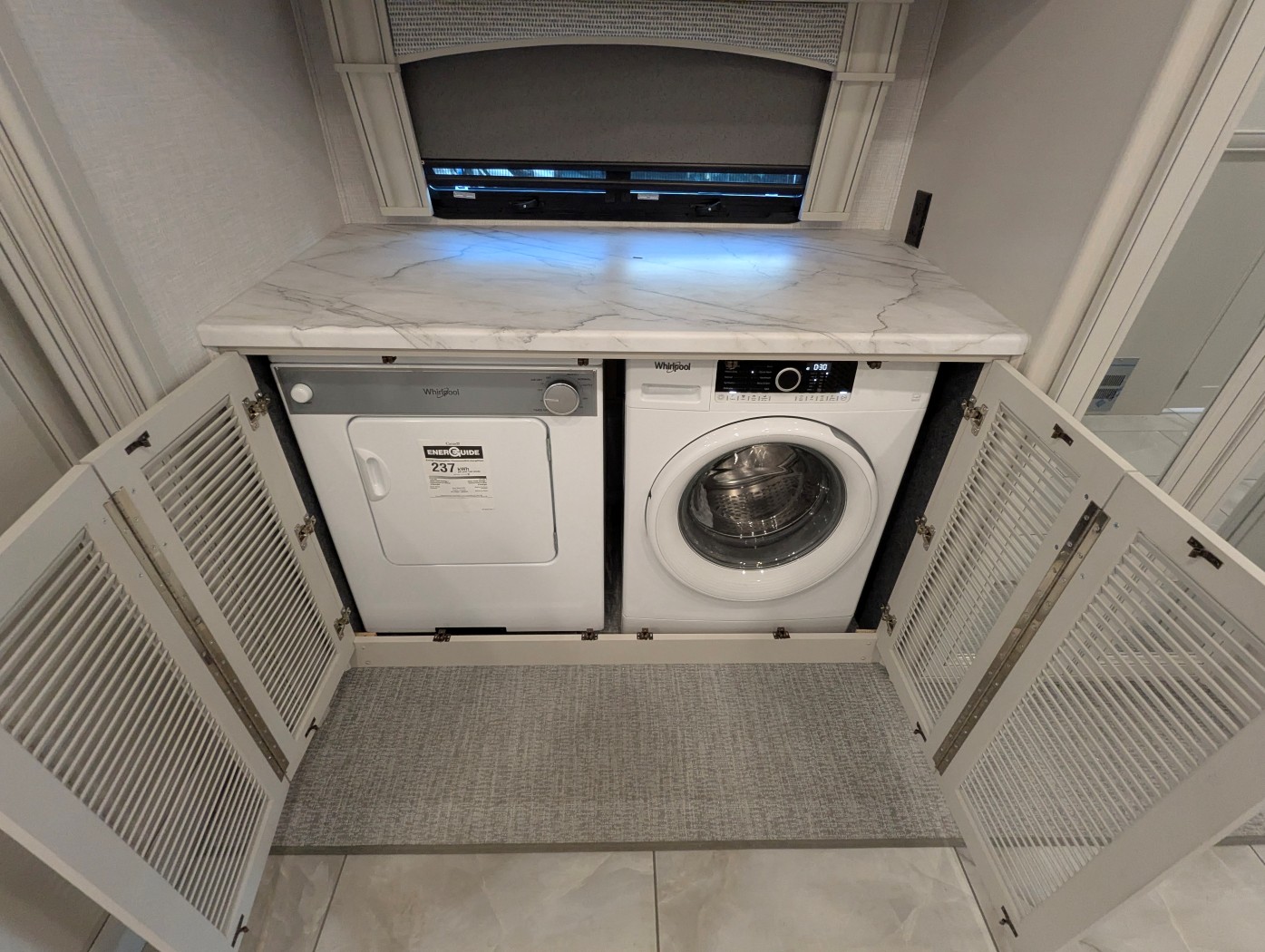 2026 Fleetwood Discovery 38N - Image 34