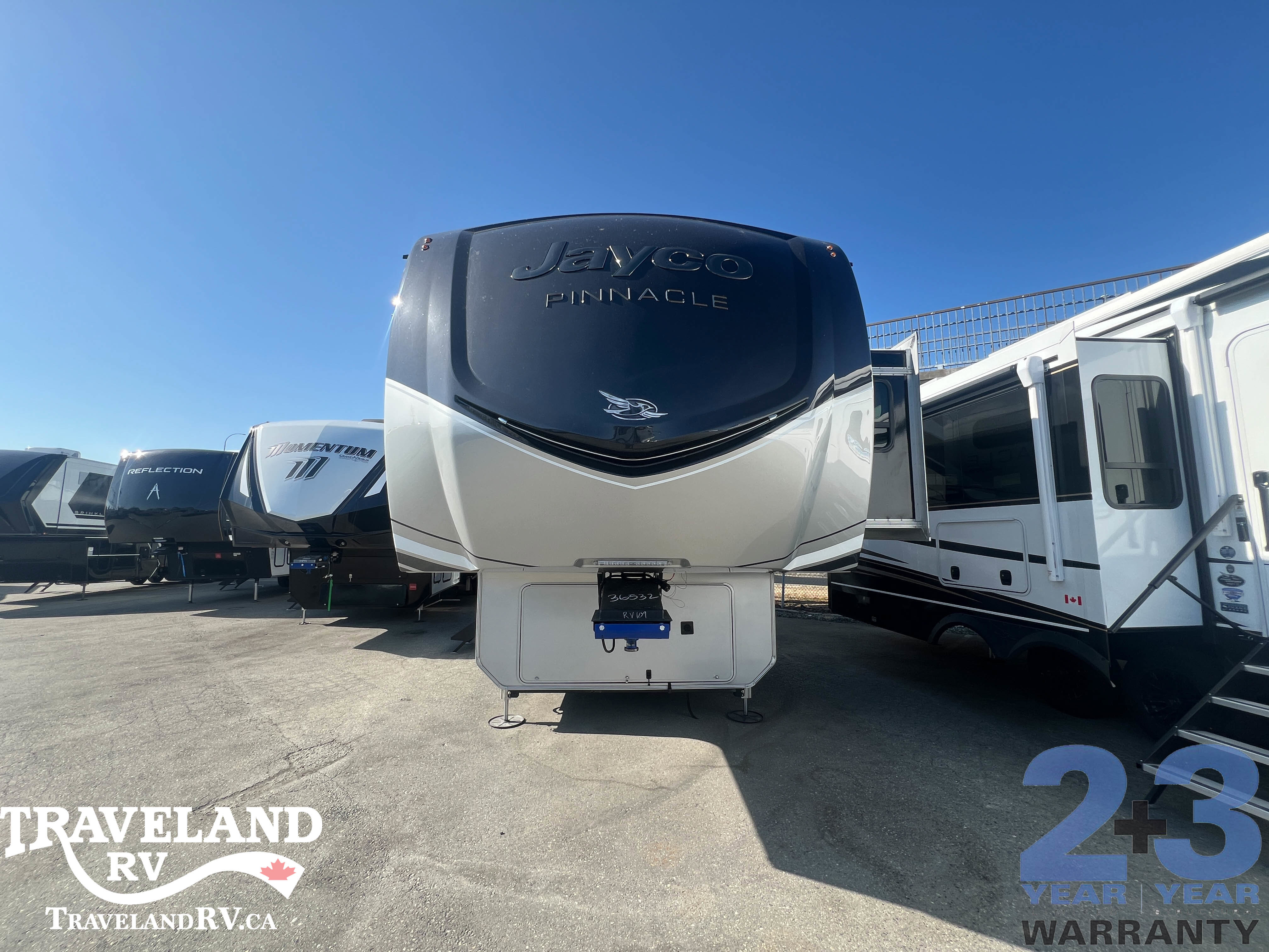 2026 Jayco Pinnacle 32RLTS - Image 3