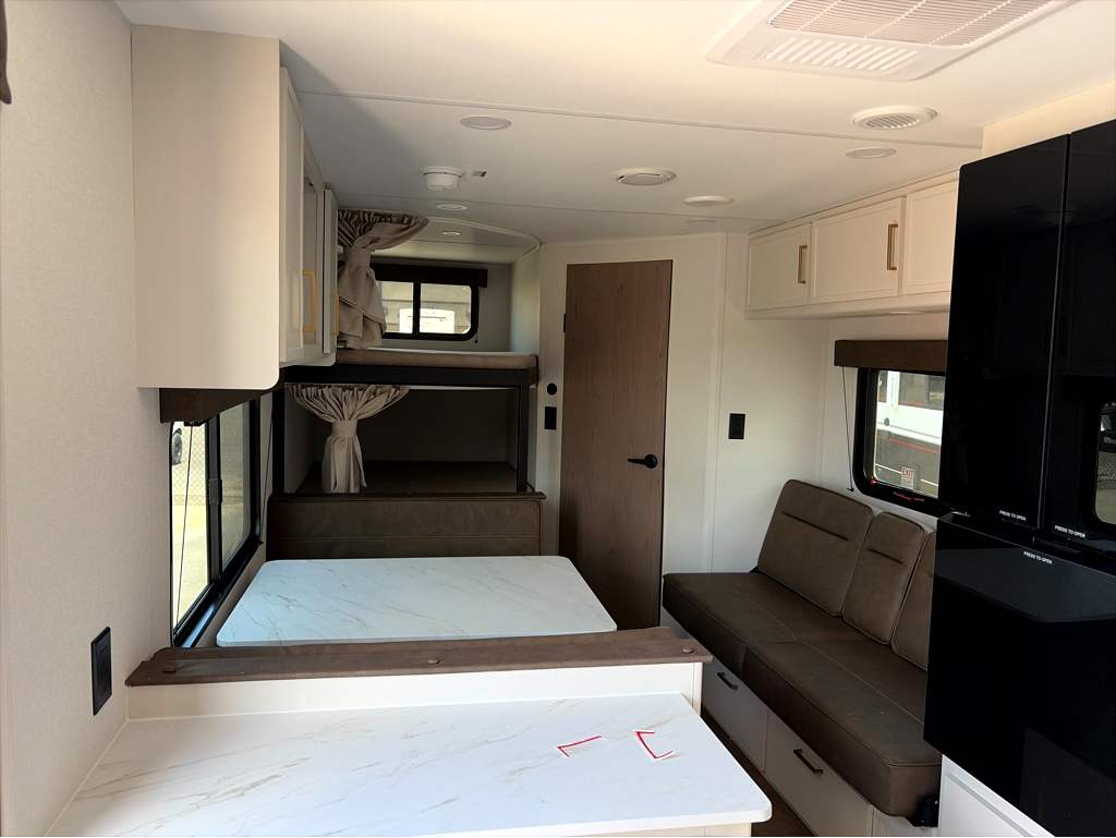 2027 GRAND DESIGN TRANSCEND 24BHX - Image 8