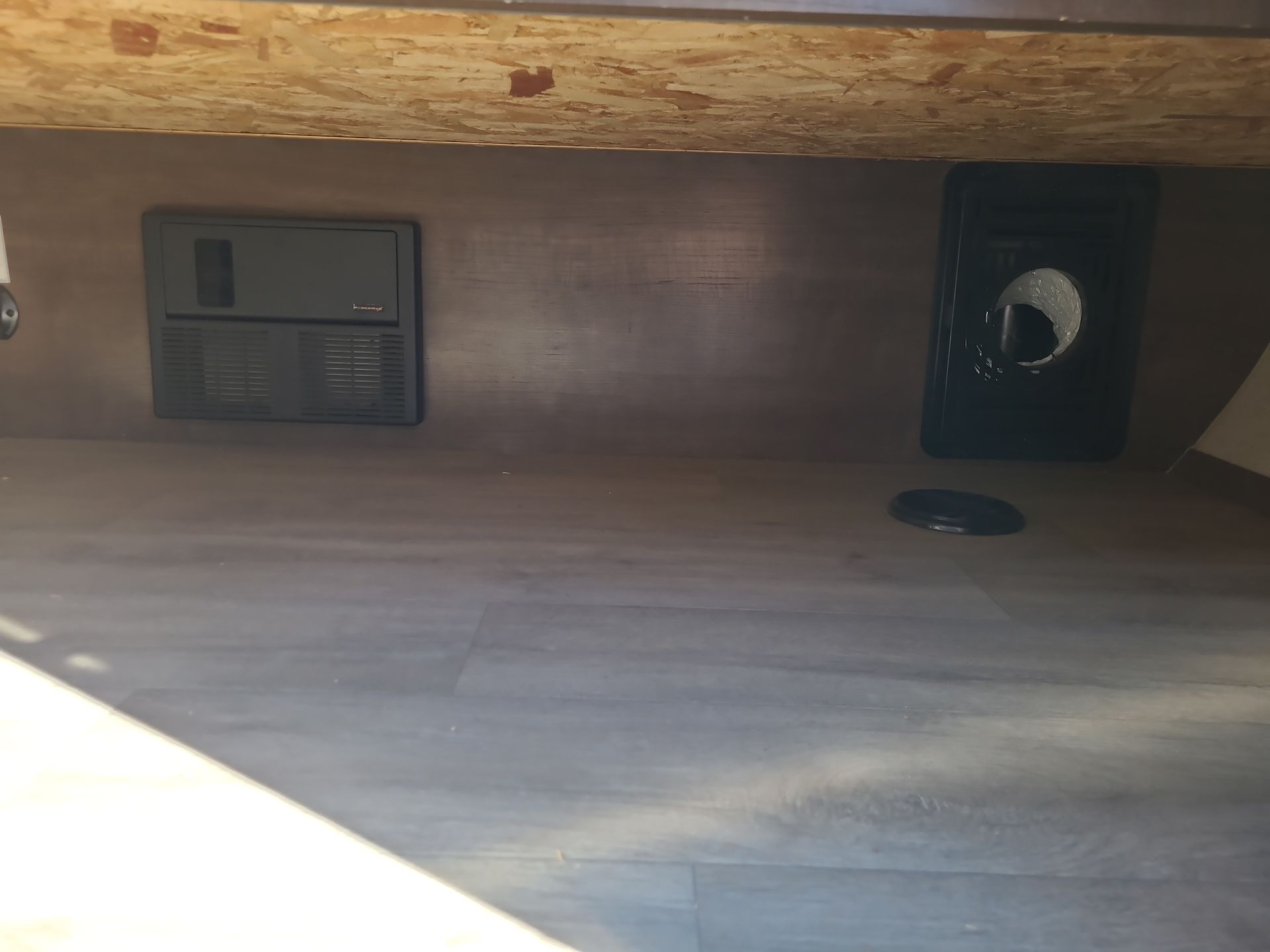 2022 Sunset Park RV Sun Ray 109 - Image 21