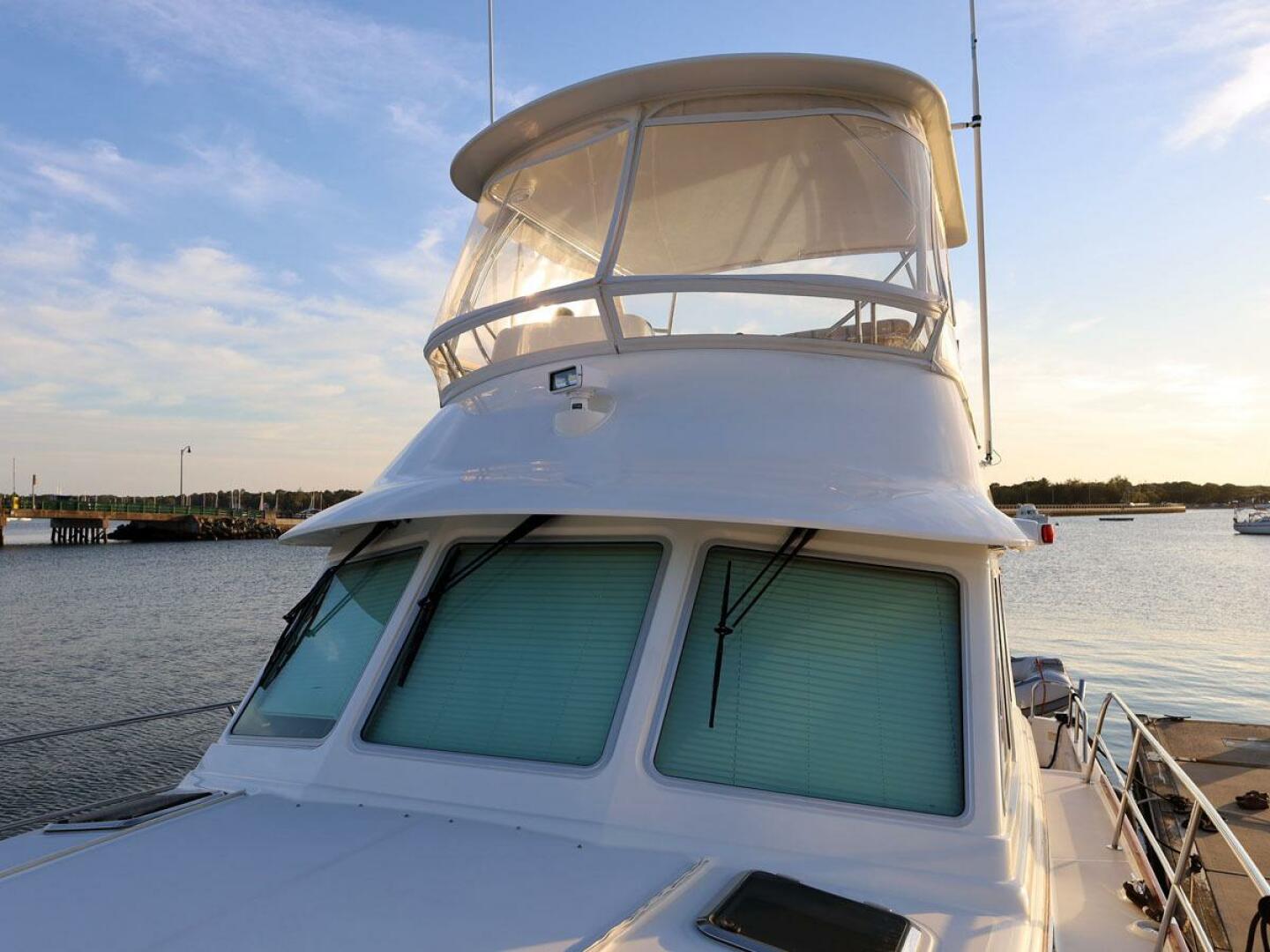 2018 Sabre 48 Flybridge Sedan - Image 4