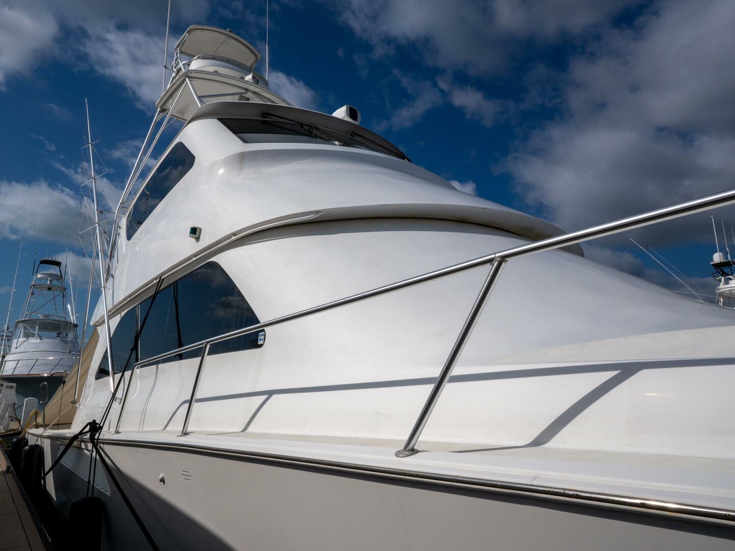 2005 Viking 74 Enclosed Bridge - Image 26