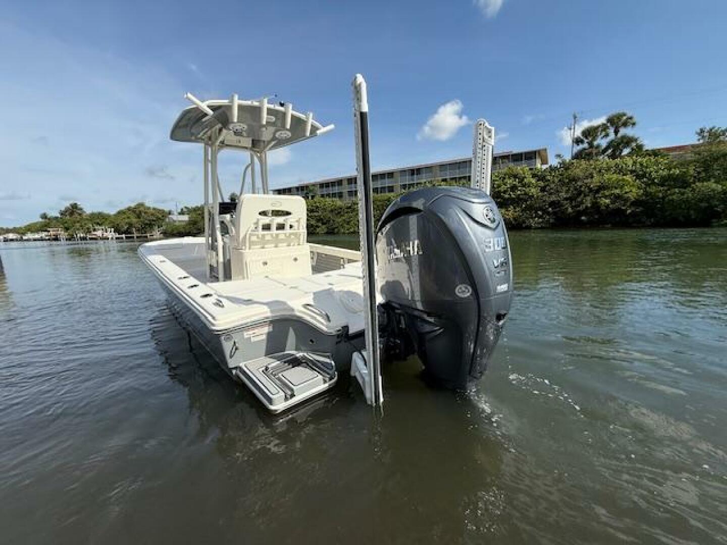 2022 Pathfinder 2500 Hybrid - Image 8