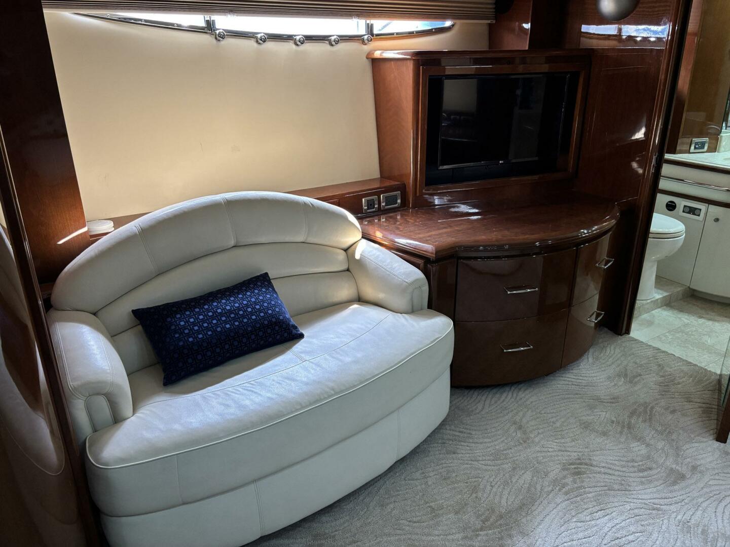 2006 Marquis 65 - Image 28