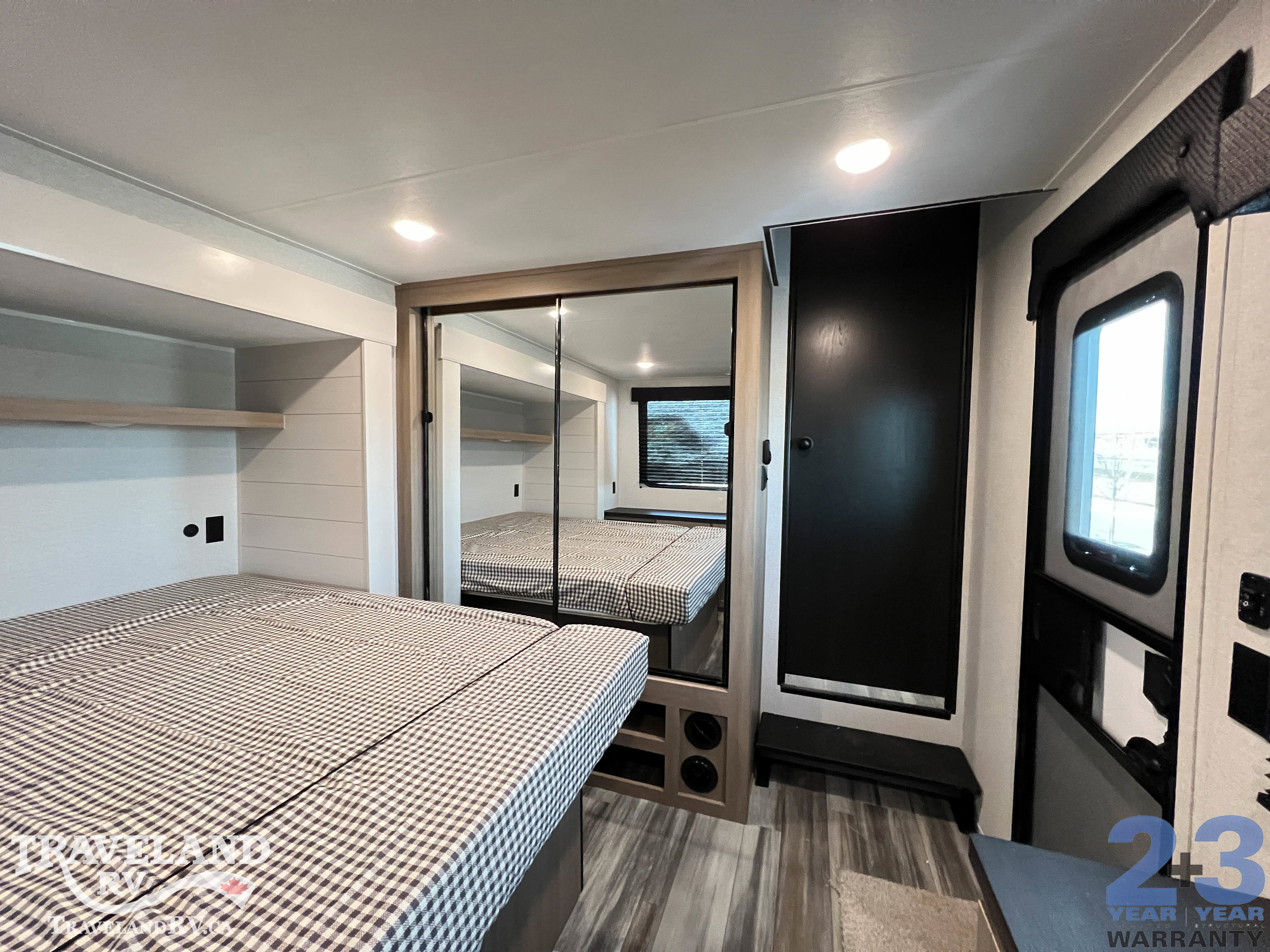 2026 Jayco Jay Flight Bungalow 401LOFTDS - Image 36