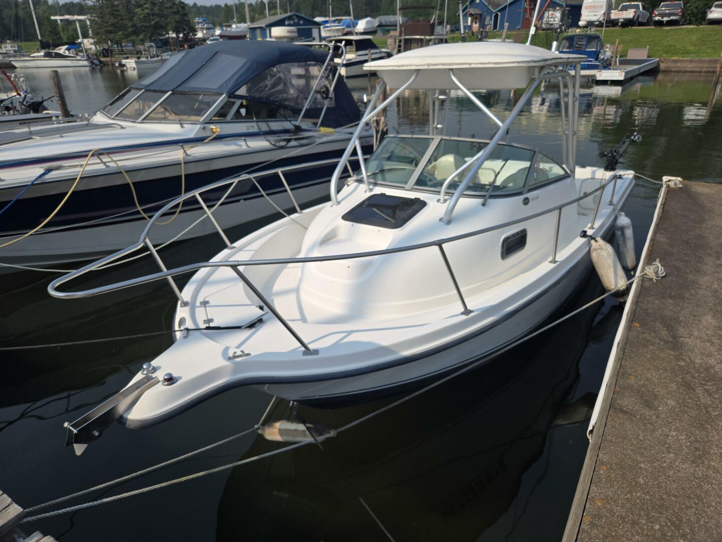 2004 Bayliner - Image 2