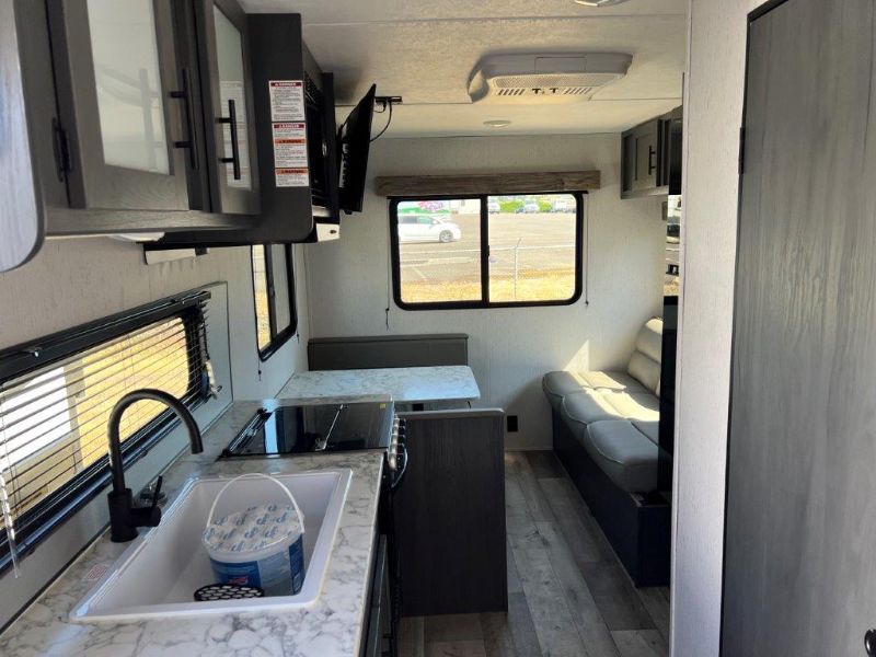 2023 Dutchmen Aspen Trail LE 21RDWE - Image 4