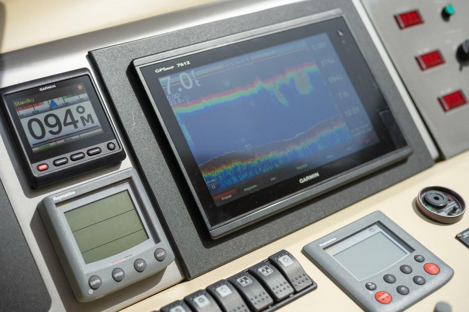 2009 Azimut 62E - Image 32