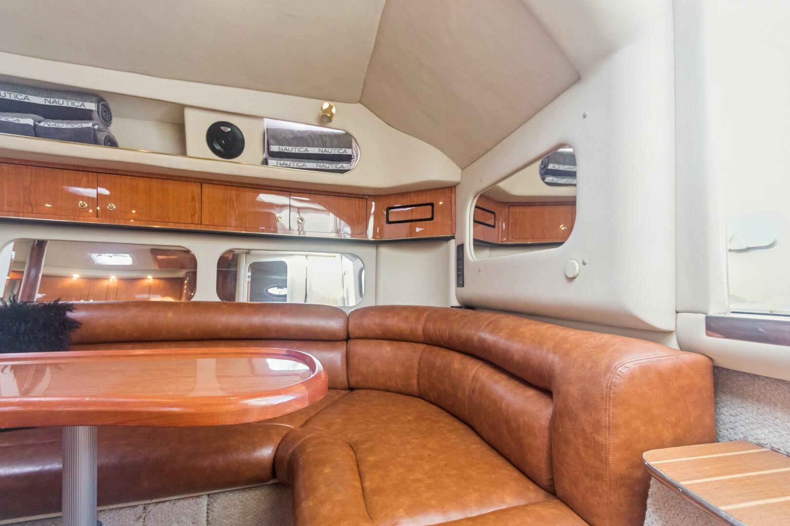 2000 Sea Ray 370 Express Cruiser - Image 7