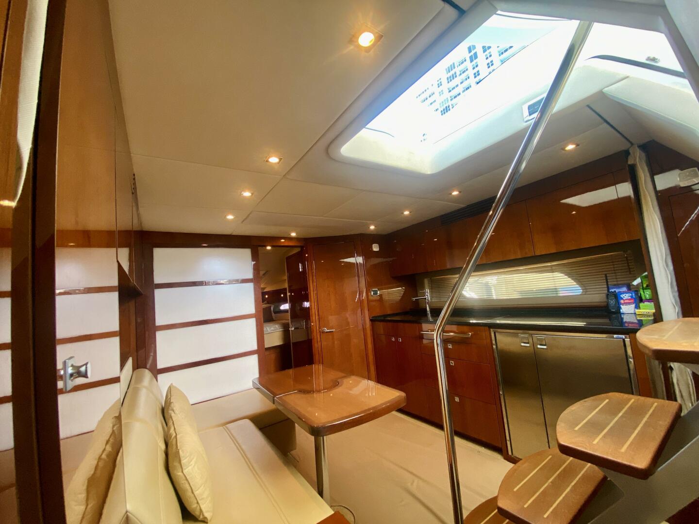 2010 Sea Ray 450 Sundancer - Image 46