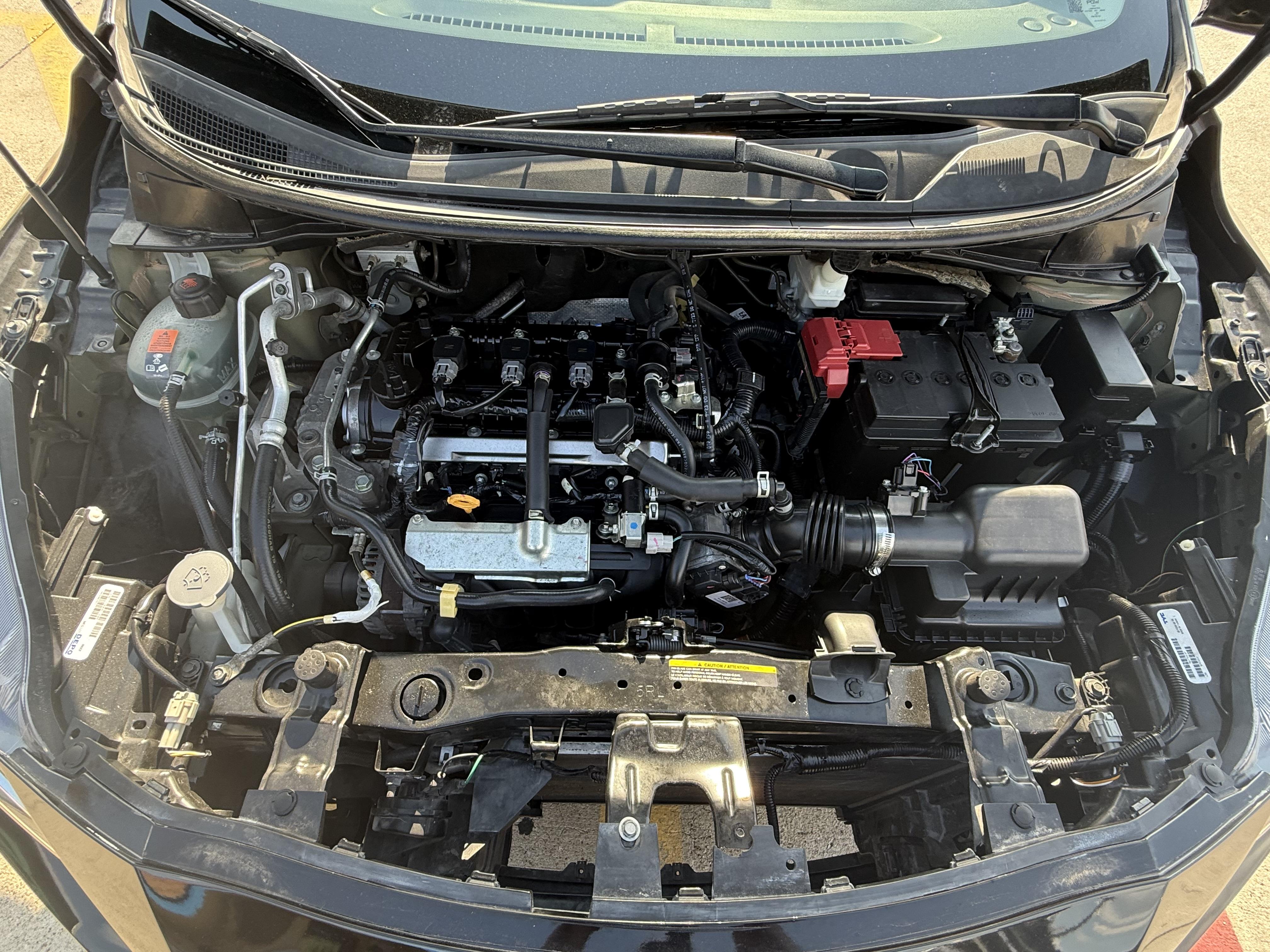 2020 Nissan VERSA Sedan 4D SV I4 - Image 6
