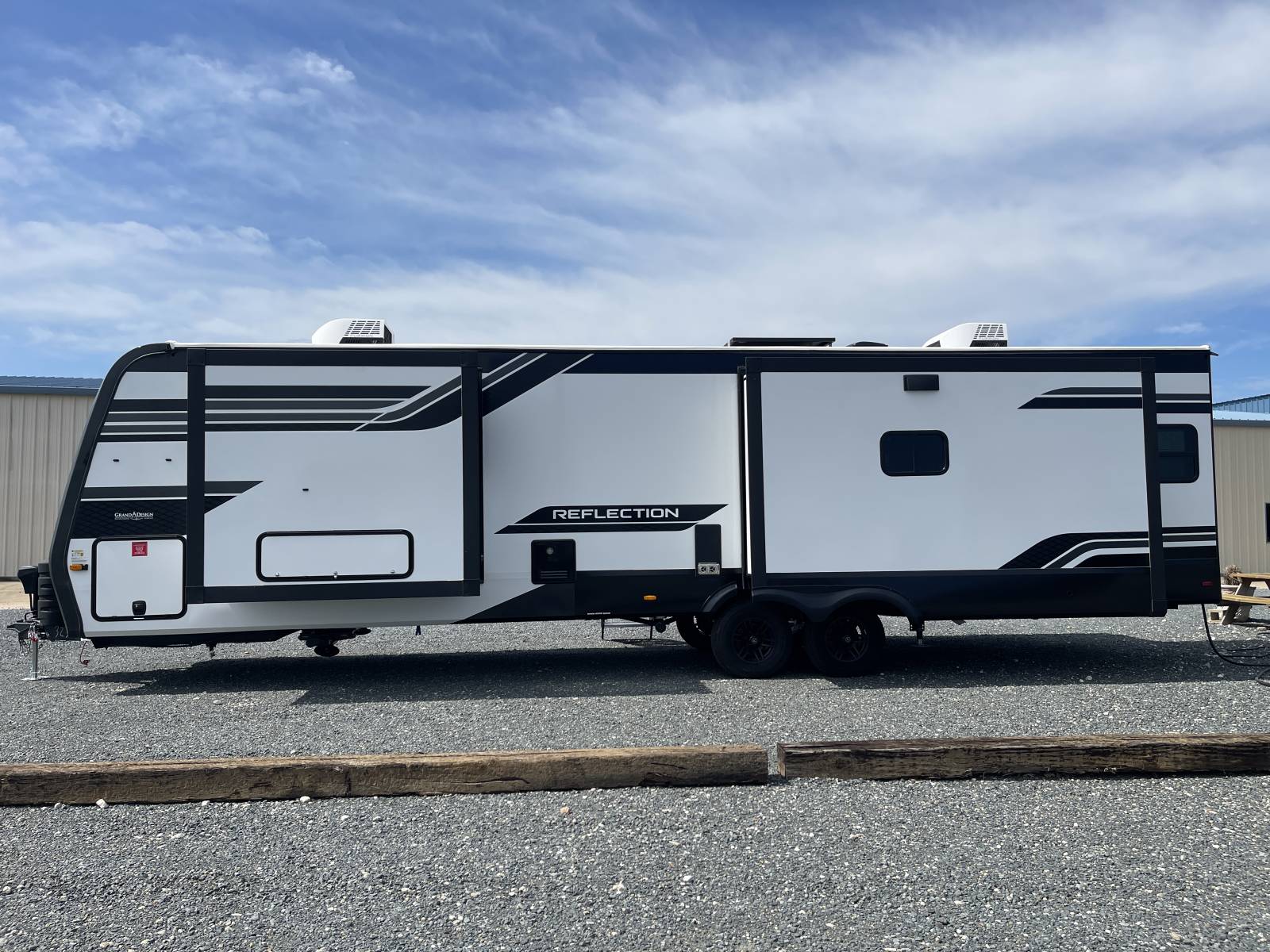 2026 Grand Design Reflection Travel Trailer 345RLTS - Image 4