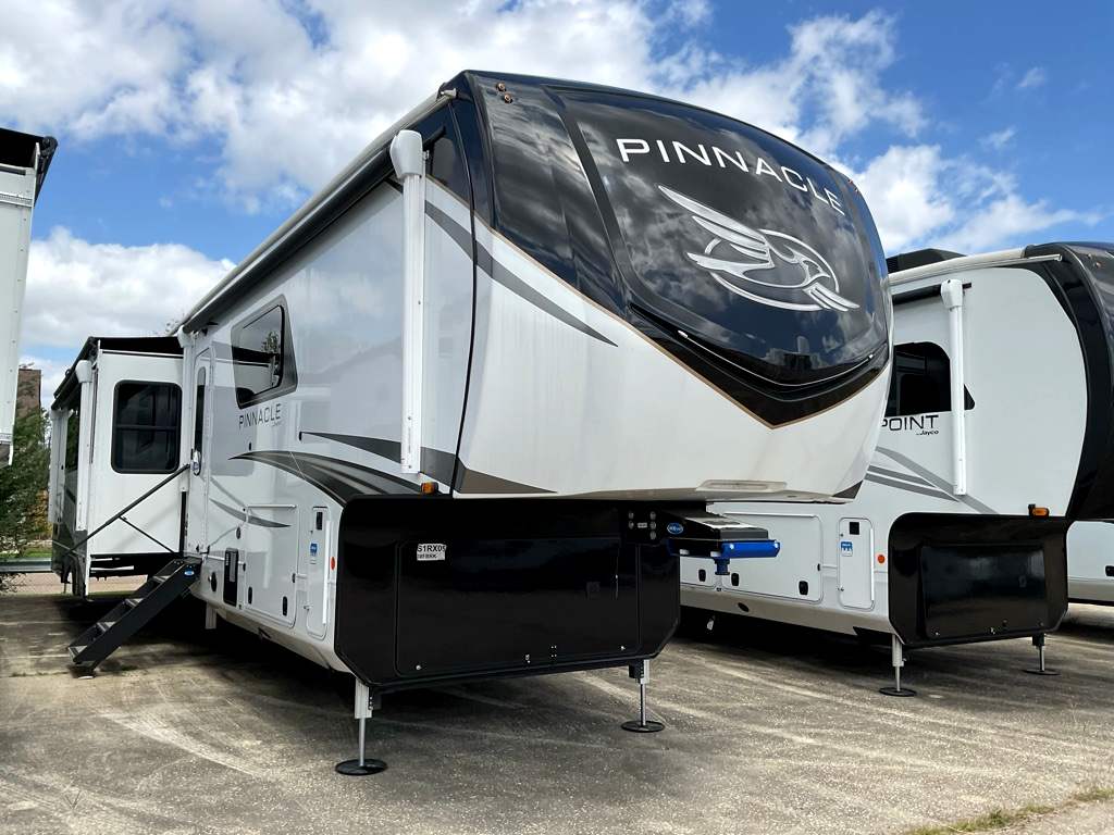 2025 JAYCO PINNACLE 38 FBRK - Image 2