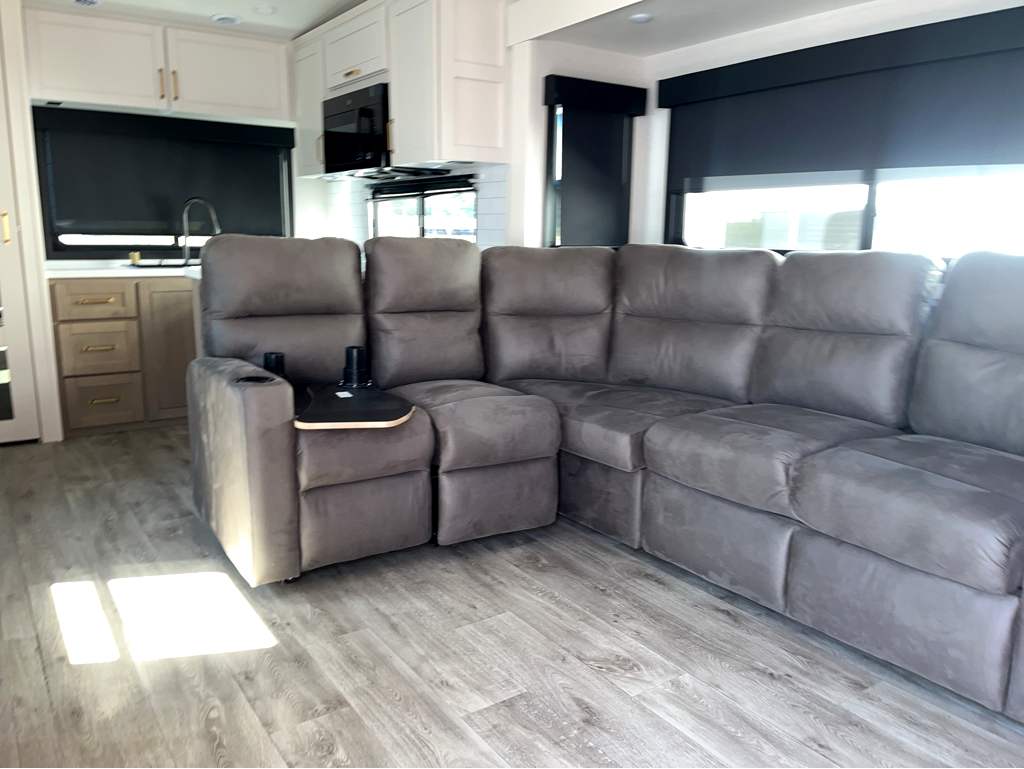 2026 JAYCO EAGLE 365UKTS - Image 7