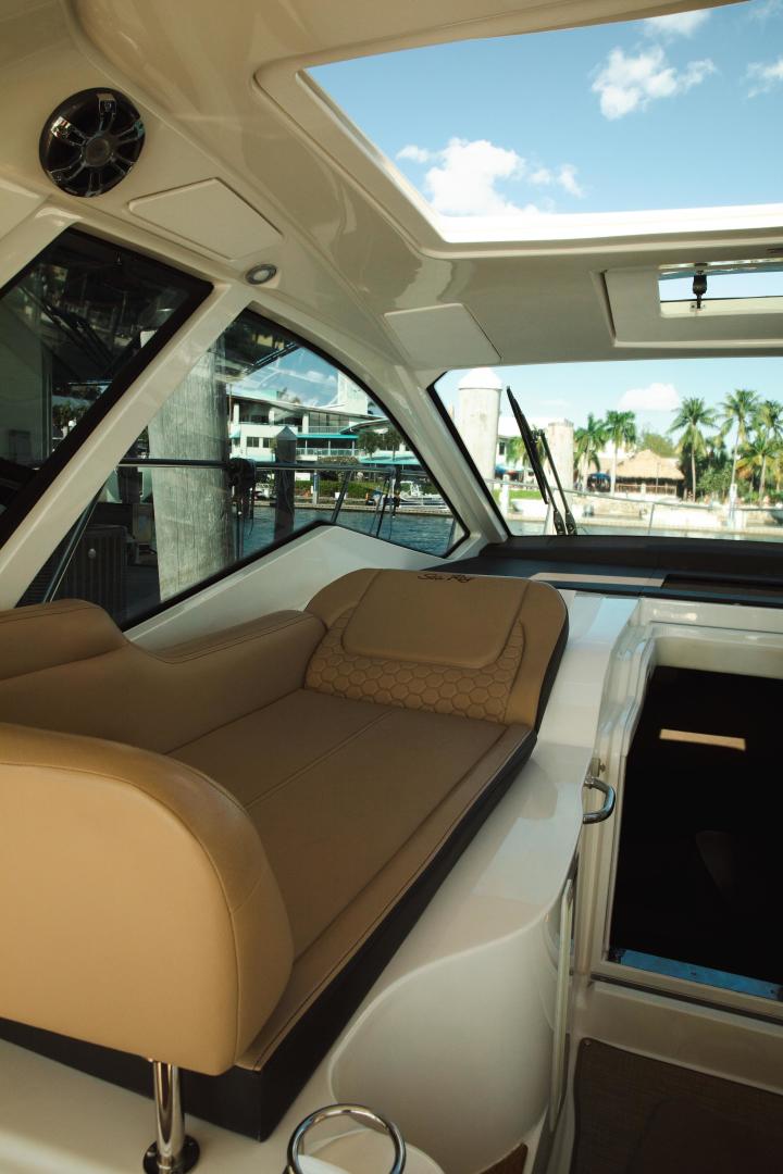 2019 Sea Ray Sundancer Coupe - Image 18