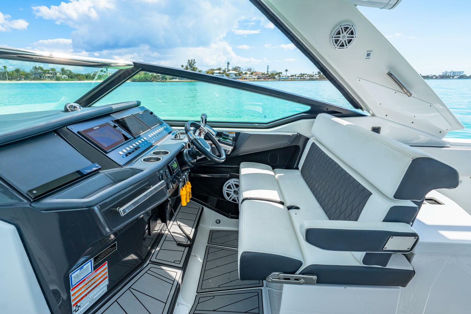 2023 Monterey 385SS - Image 2
