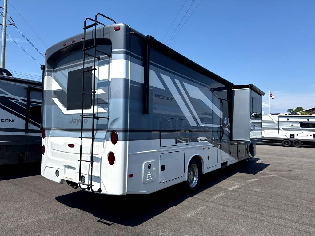 2027 JAYCO PRECEPT 31UL - Image 4