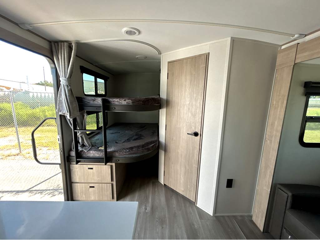 2026 GRAND DESIGN IMAGINE 2470BH - Image 16