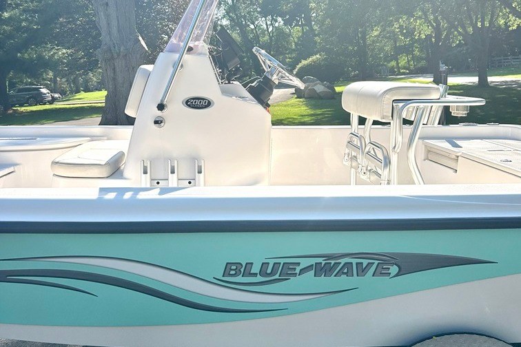 2022 Blue Wave 2000 Classic - Image 4