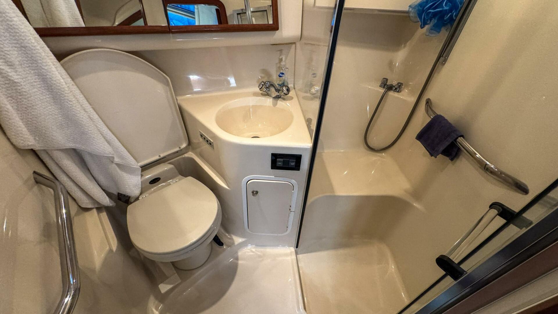 2000 Sea Ray 420 Aft Cabin - Image 49
