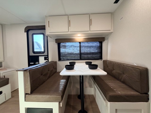 2026 Grand Design Transcend ONE 151RB - Image 10