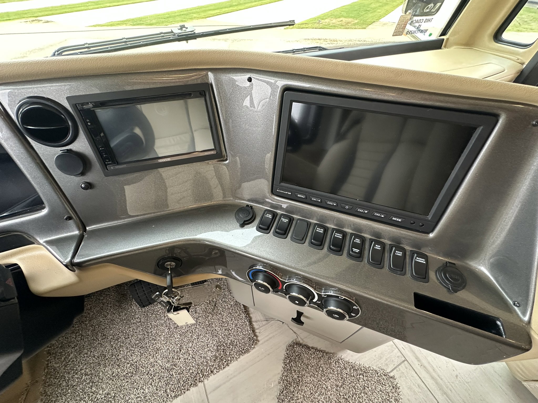 2026 TIFFIN PHAETON 40 IH - Image 14
