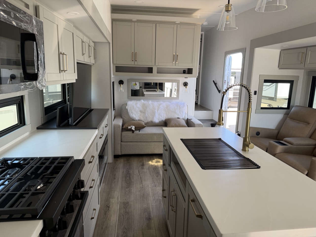 2027 Brinkley RV Model Z 3420 - Image 17