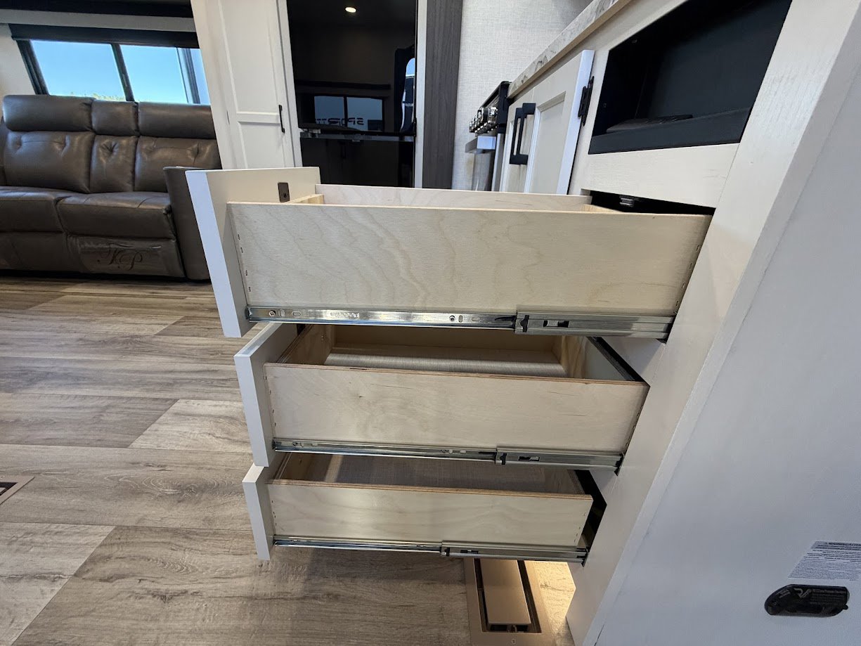 2026 VENTURE RV SPORTTREK 271VRB - Image 18